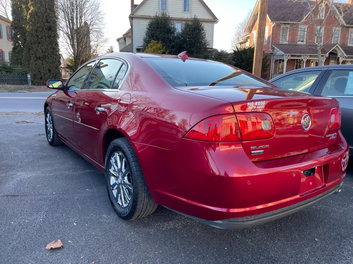 2011 Buick Lucerne CXL Premium (1G4HJ5EMXBU) with an 3.9L V6 OHV 12V engine, 4-Speed Automatic transmission, located at 101 N. Main Street, Muncy, PA, 17756, (570) 546-5462, 41.207691, -76.785942 - Photo#3